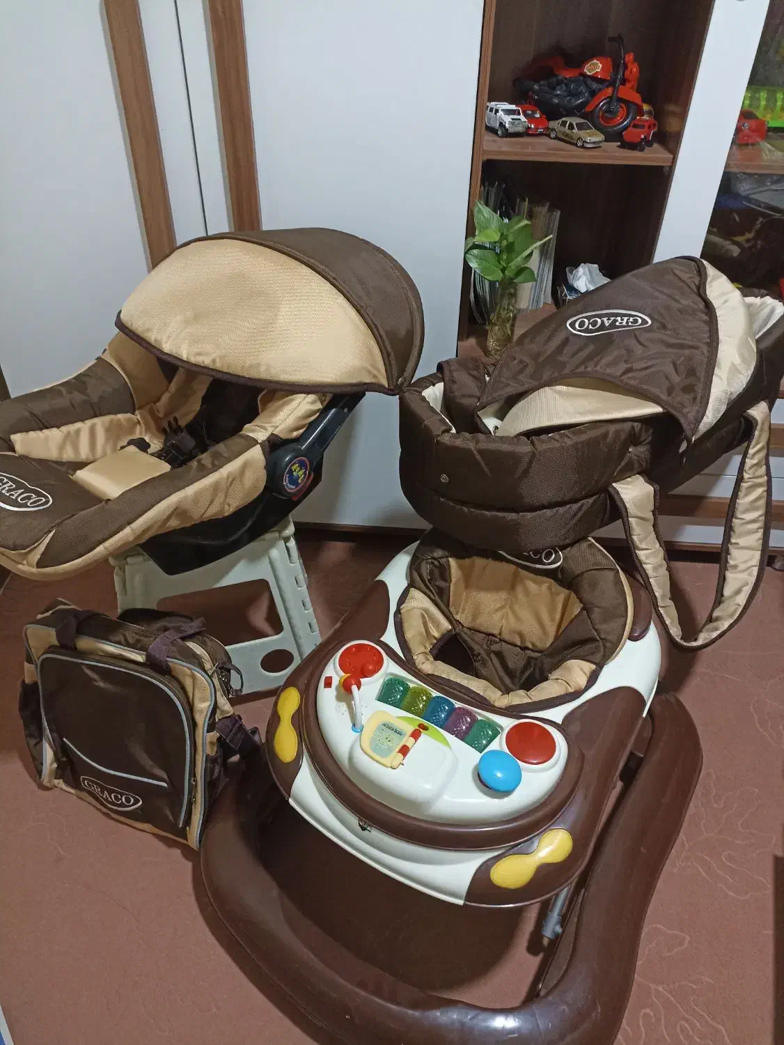 سرویس نوزاد|اسباب و اثاث بچه|شاهینشهر, عطار|دیوار