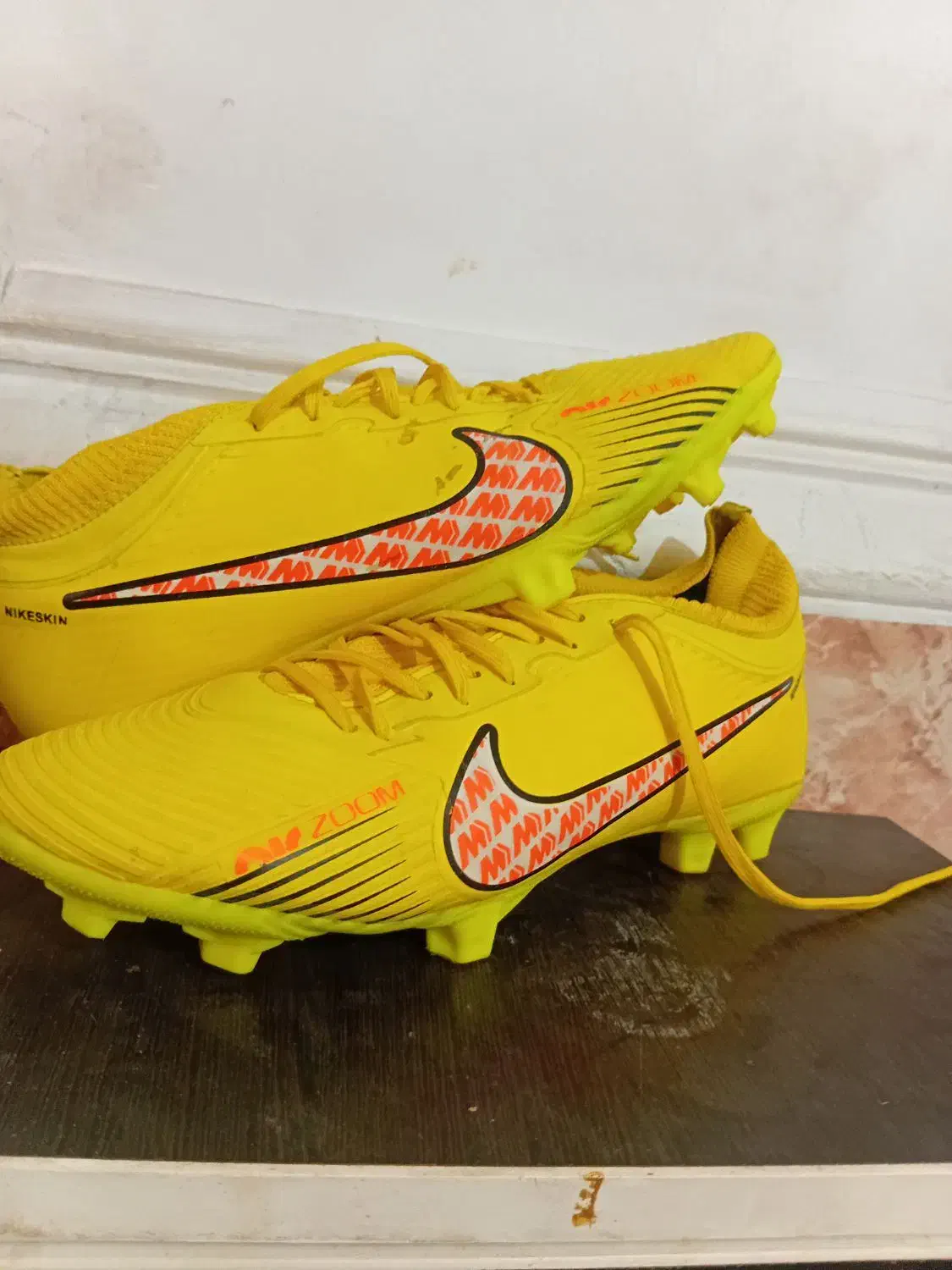 کفش فوتبال ۴۲|کیف، کفش، کمربند|شوشتر, |دیوار