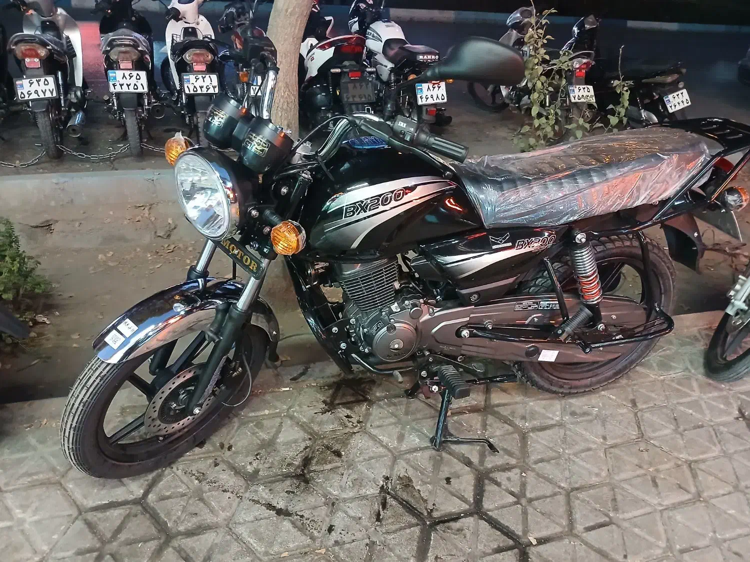 BX 200 صفر کیلومتر اقساطی|موتورسیکلت|اصفهان, شیخ طوسی|دیوار