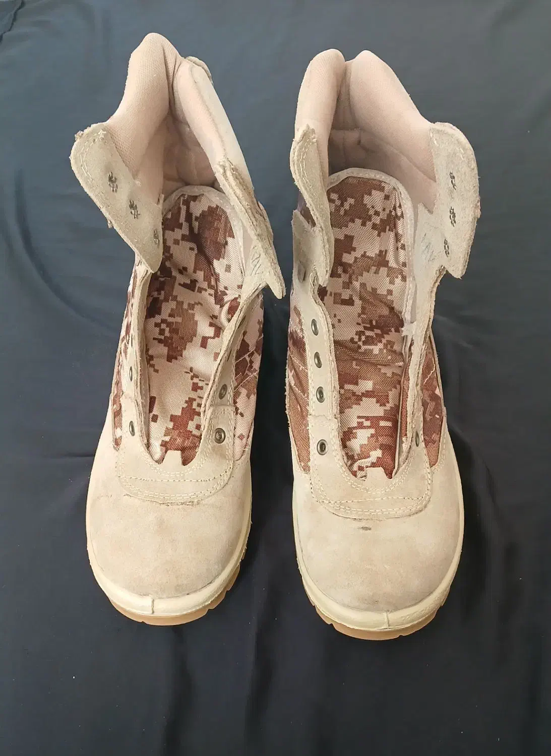 پوتین نظامی|کیف، کفش، کمربند|سنقر, |دیوار