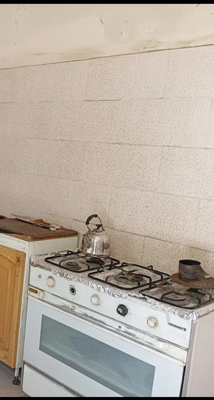 فروش وسایل منزل مبله مشتری واقعی تخفیف|تلویزیون و پروژکتور|شیراز, بالا کفت|دیوار