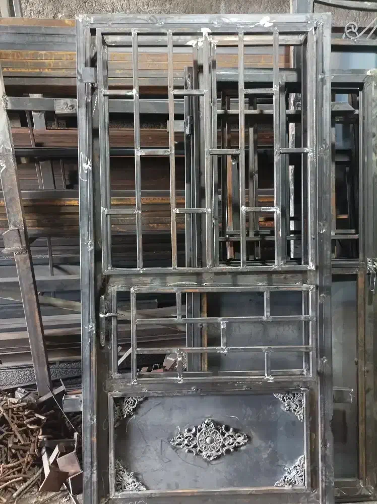 جوشکاری|خدمات پیشه و مهارت|اصفهان, شهرک صنعتی امیرکبیر (شاپور جدید)|دیوار