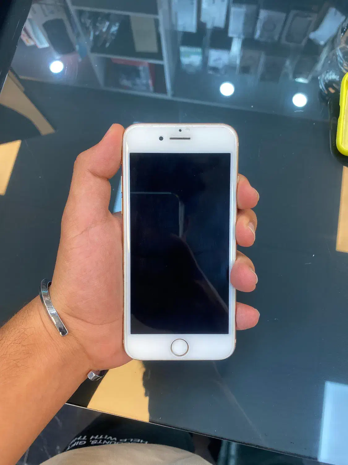 iPhone 8  فروش فوری|موبایل|کرج, عظیمیه|دیوار