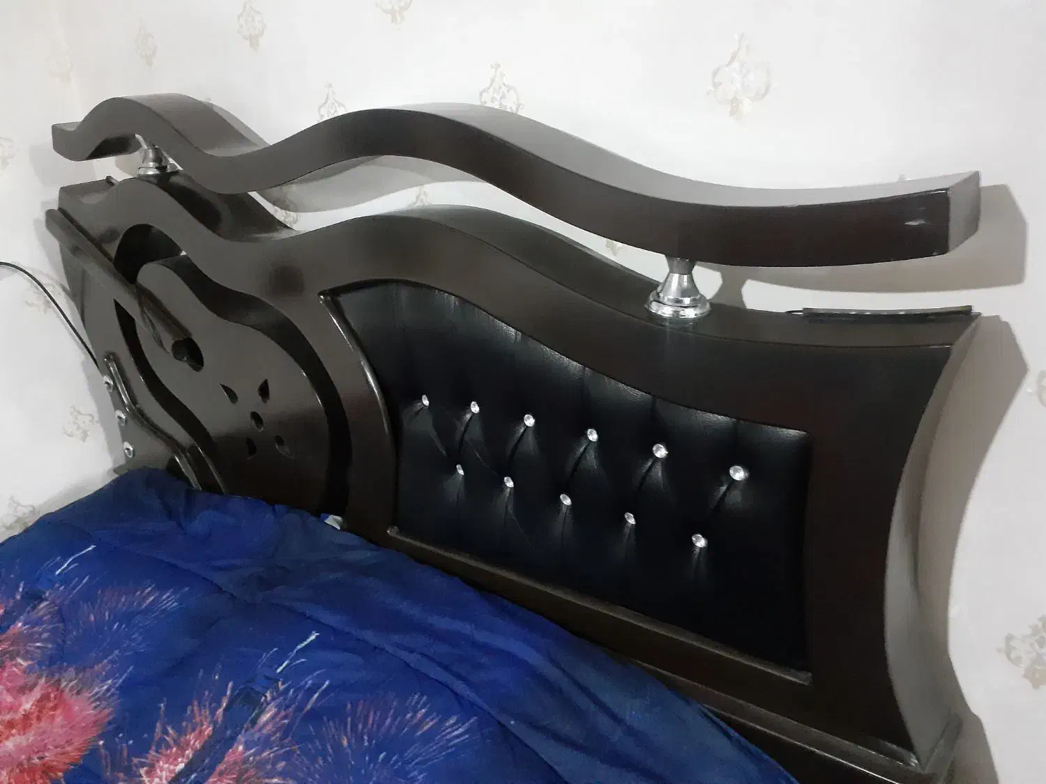 تخت خواب ۲ نفره|تخت و سرویس خواب|نیشابور, هفده شهریور|دیوار