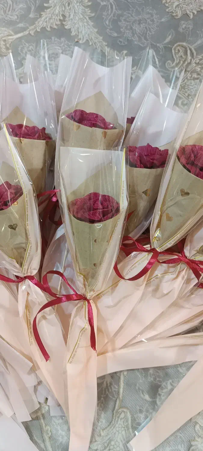 گل رز کاغذی شاخه ای|گل مصنوعی|ری, دولتآباد|دیوار