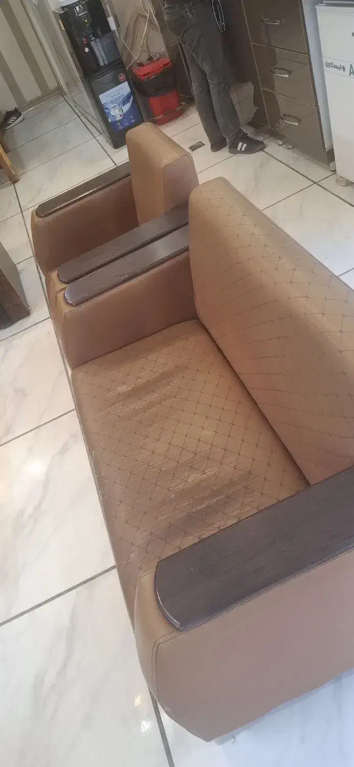 نیک ست اداری چرم|مبلمان اداری|برخوار, |دیوار