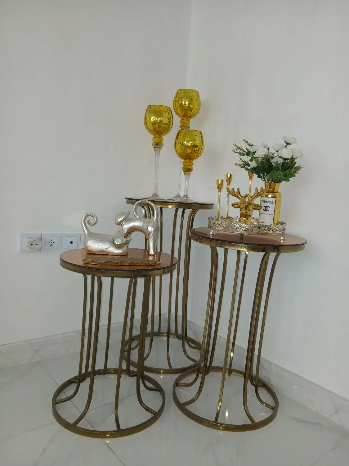 میز تزئینی|میز و صندلی غذاخوری|رشت, شهرک قدس|دیوار