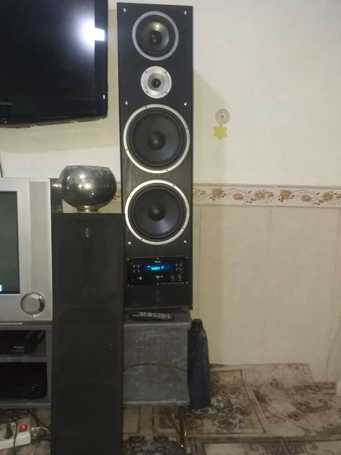 باند‌خانگی|سیستم صوتی خانگی|رباط‌کریم, پیغمبر|دیوار