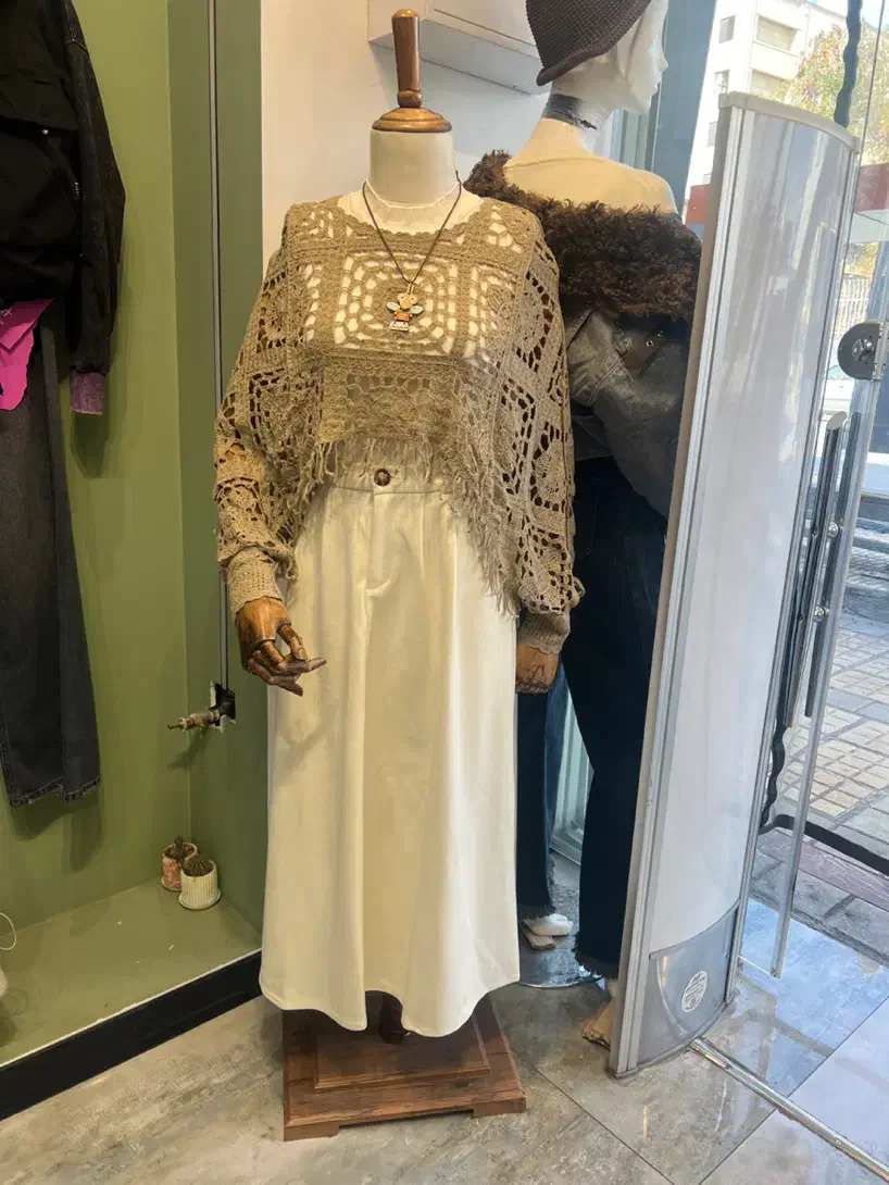 مانکن و رگال|فروشگاه و مغازه|شیراز, قصرالدشت|دیوار