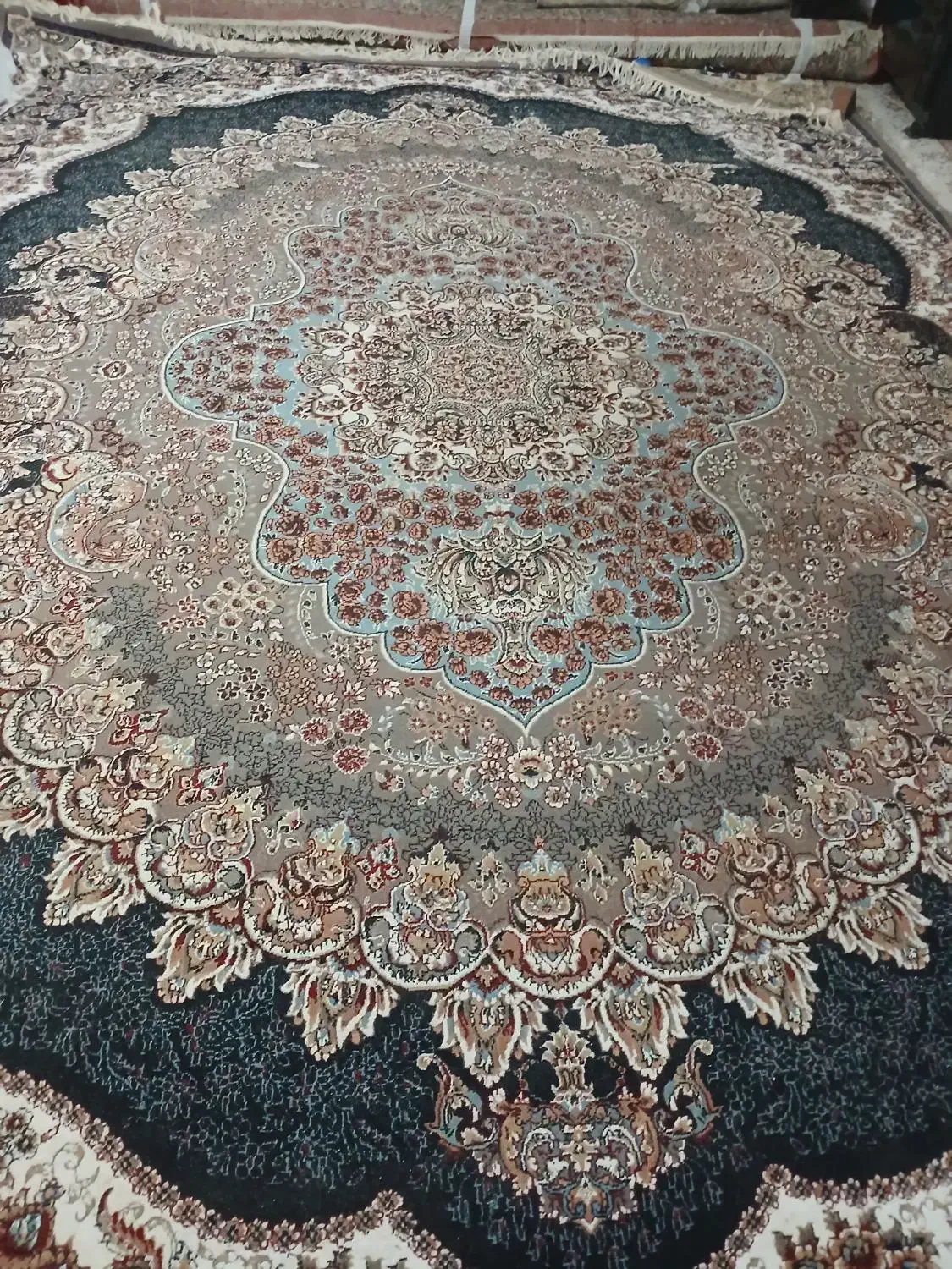 فرش سه در چهار|فرش|شاندیز, |دیوار