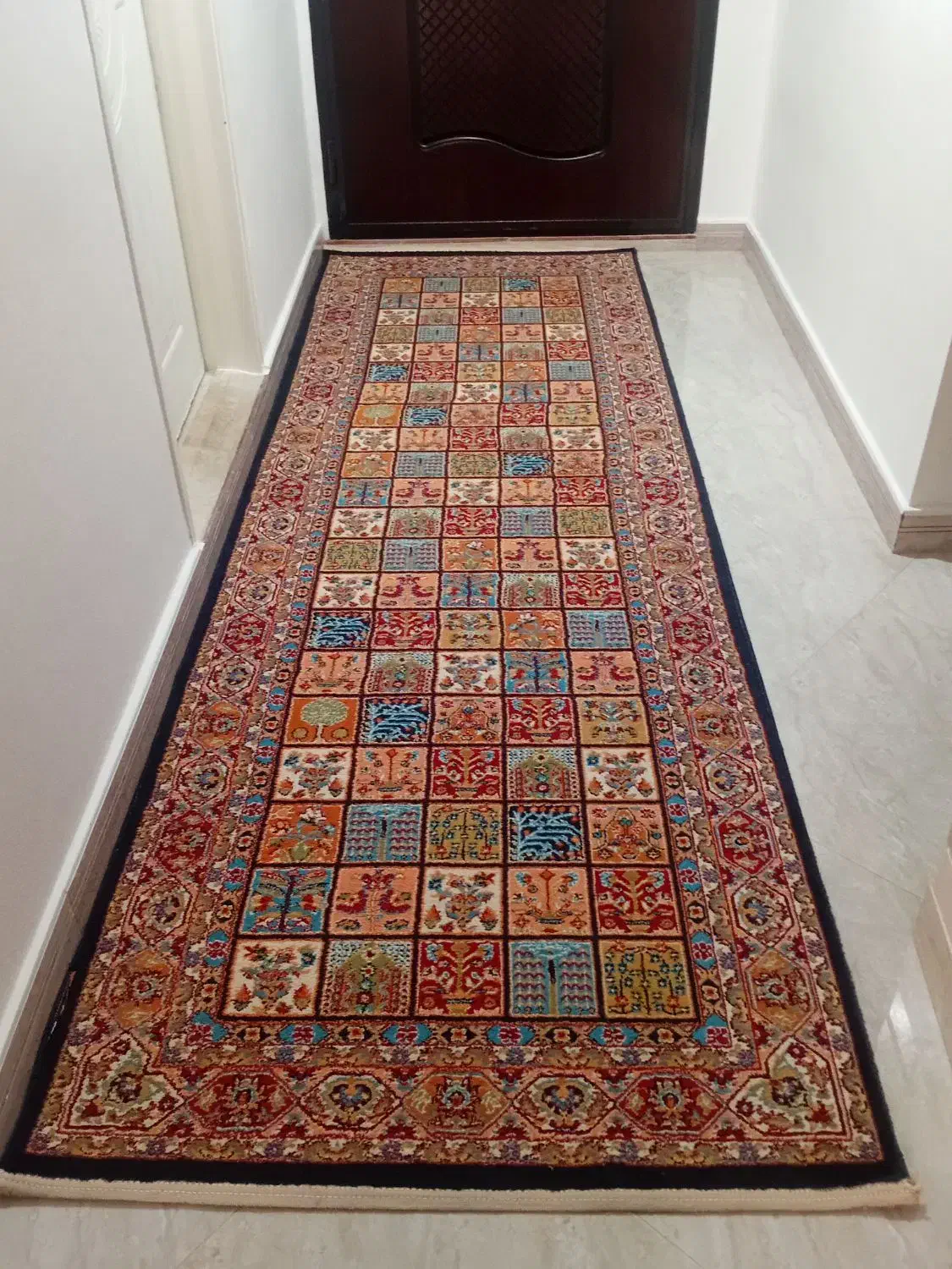 فروش دو فرش|فرش|چالوس, |دیوار