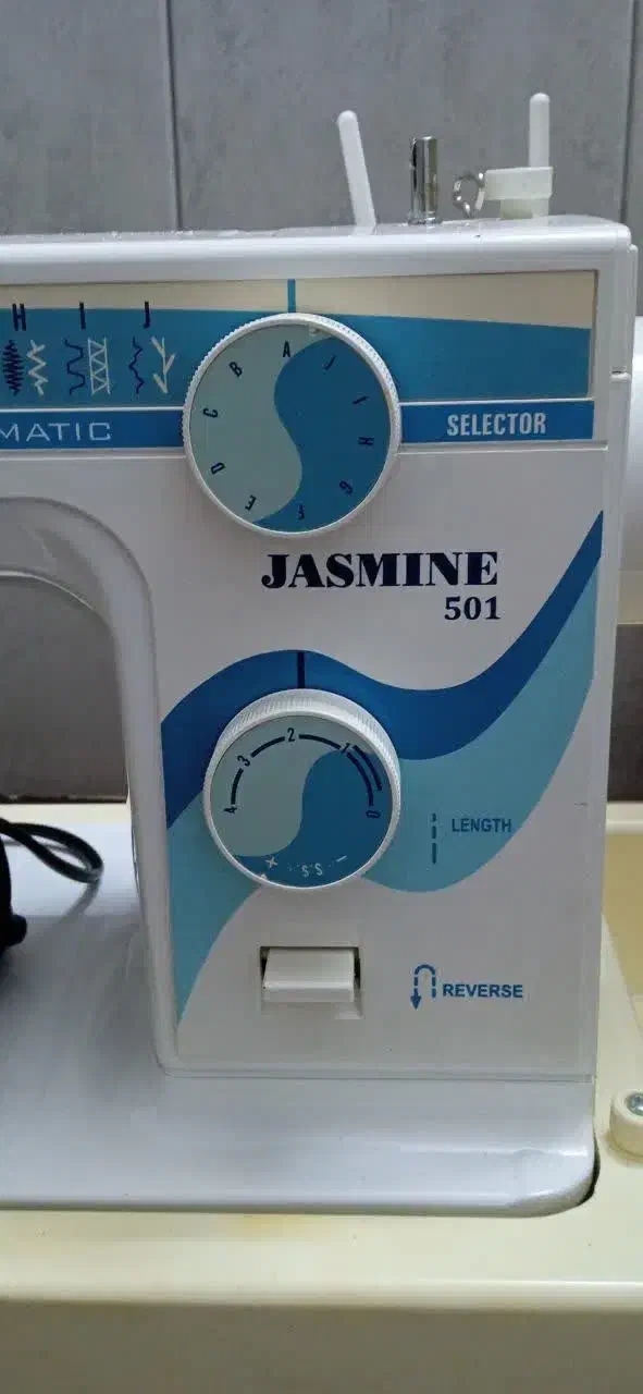 چرخ خیاطی کاچیران|چرخ خیاطی و ریسندگی|گنبد کاووس, |دیوار