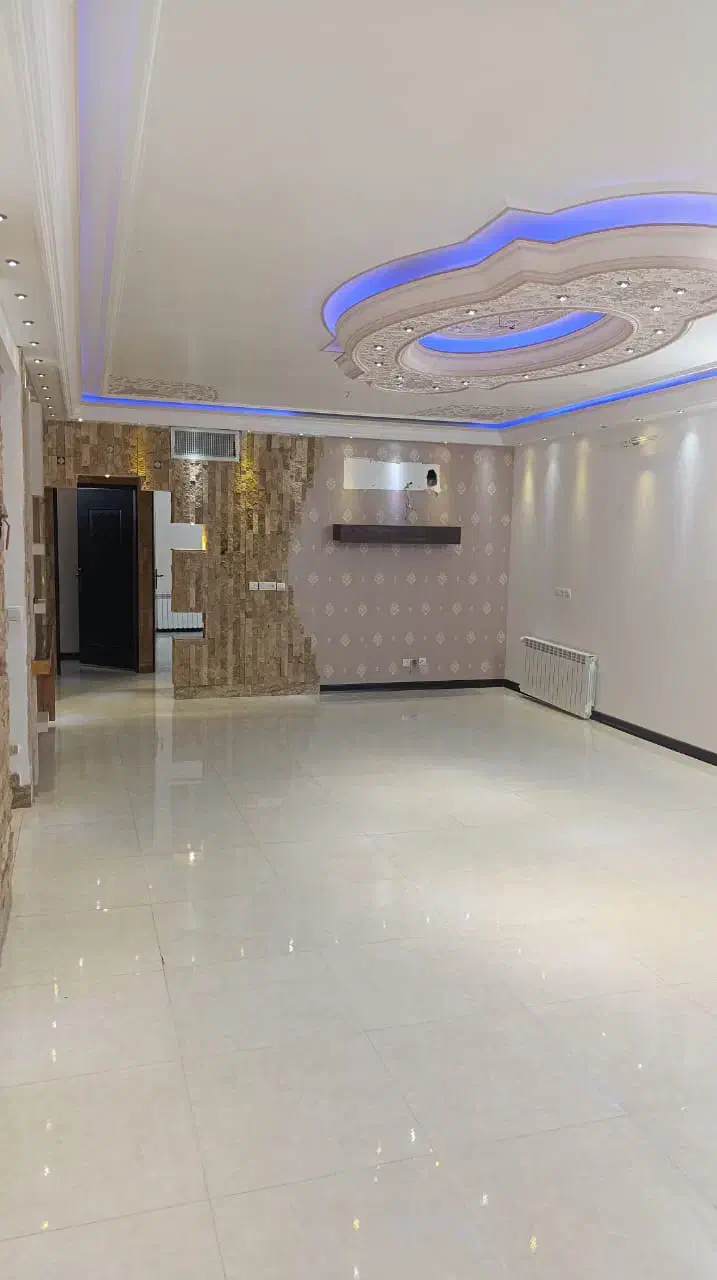 اپارتمان ۱۱۰متری/رجایی/پشت پاساژ صفویه|اجارهٔ آپارتمان|کاشان, شریعتی|دیوار