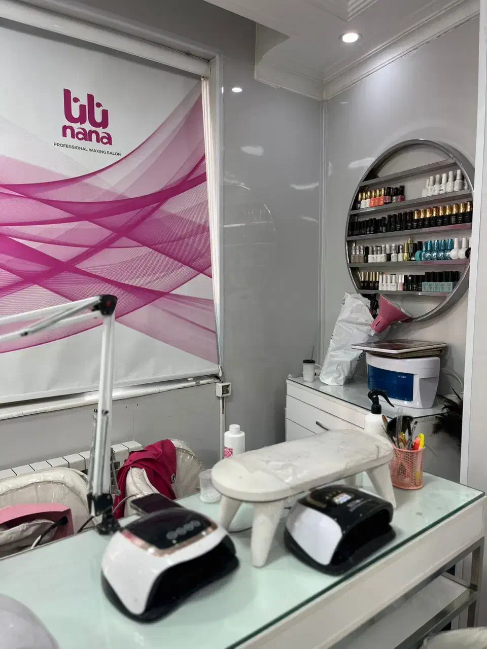 ناخنکار حرفه ای در سالن فول مشتری|استخدام درمانی، زیبایی، بهداشتی|تهران, بنیهاشم|دیوار