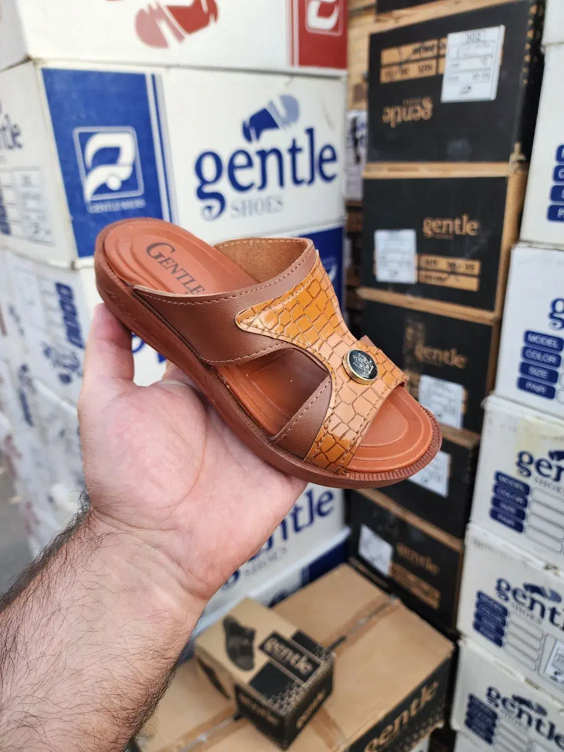 صندل پسرانه ولادی عمده ۱۴۴۰ جفت یکجا کفش کتونی|کفش و لباس بچه|اهواز, نادری|دیوار