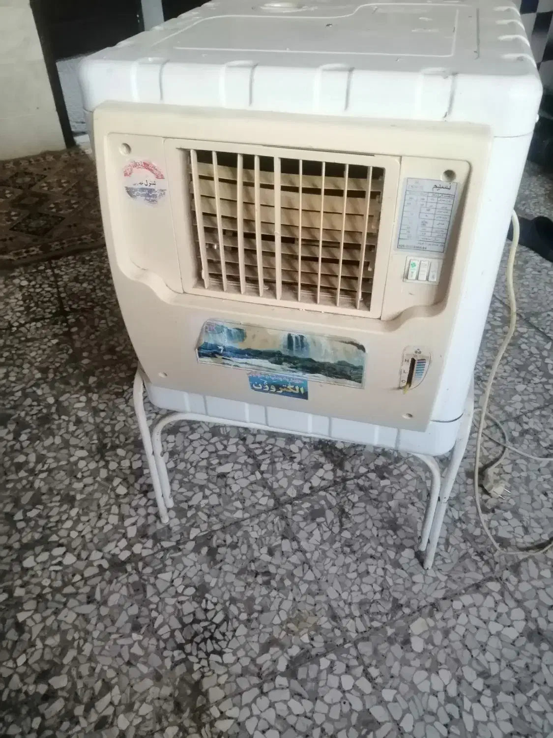 کولر آبی|کولر آبی|تنکمان, |دیوار