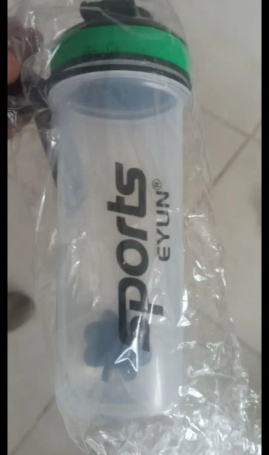 بطری آب ( نو )|ظروف نگهدارنده، پلاستیکی، یک‌بارمصرف|نجف‌آباد, باغ ملی|دیوار