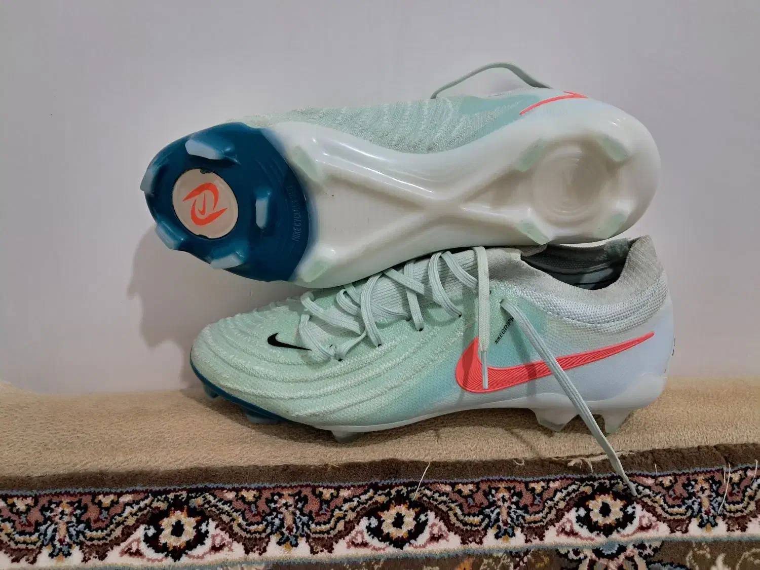 کفش فوتبال وفوتسال .کوهنوردی ۷جفت  اورجینال|کیف، کفش، کمربند|بروجرد, |دیوار