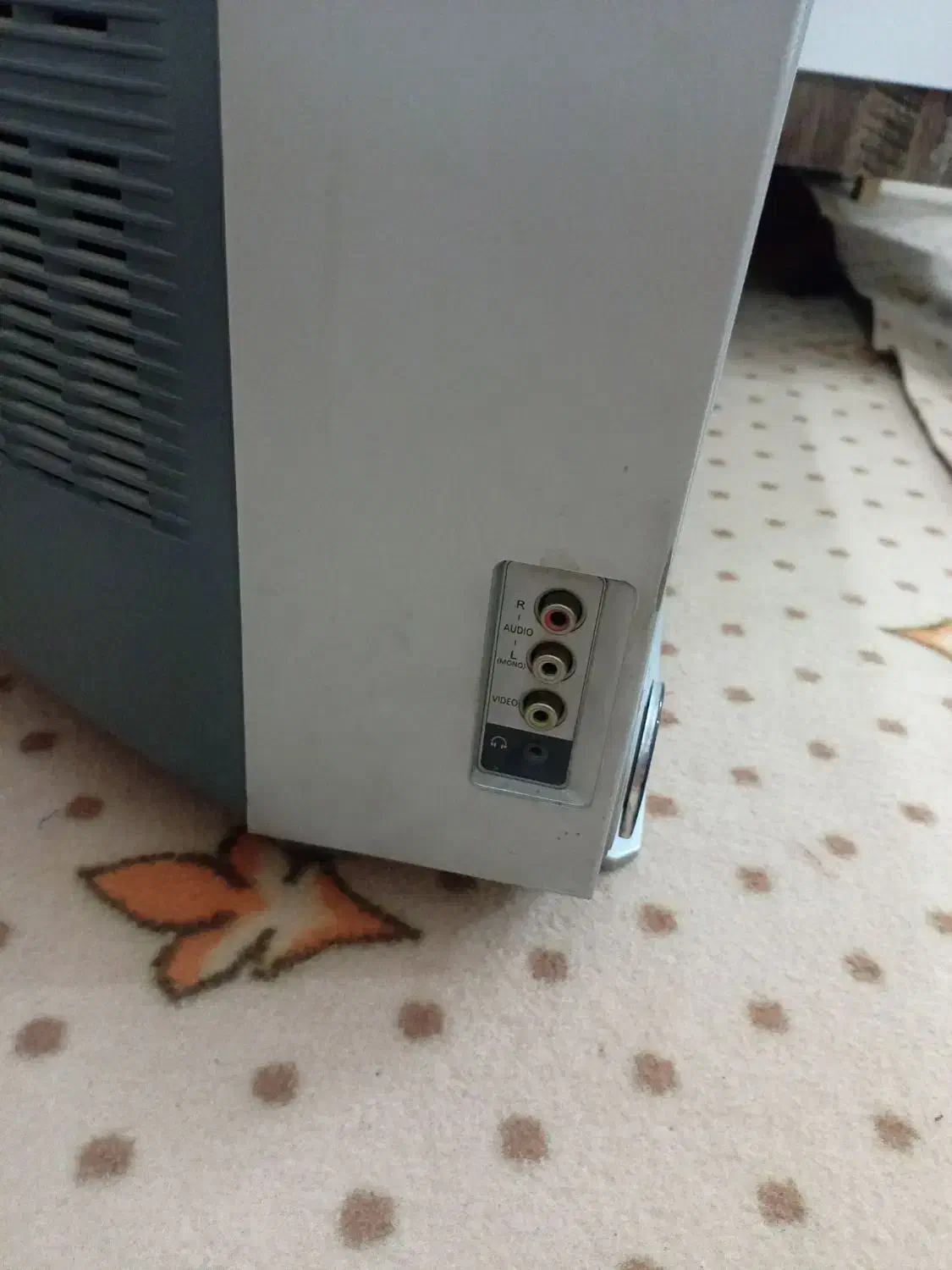 تلوزیون صنم 21 اینچ|تلویزیون و پروژکتور|مشهد, منزل آباد|دیوار