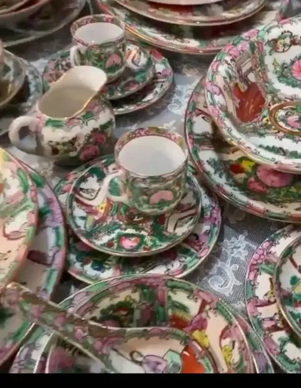 سرویس چینی۱۲نفرگل مرغی کلکسیونی تمام نقاشی غذاخوری|ظروف سرو و پذیرایی|تهران, امیرآباد|دیوار