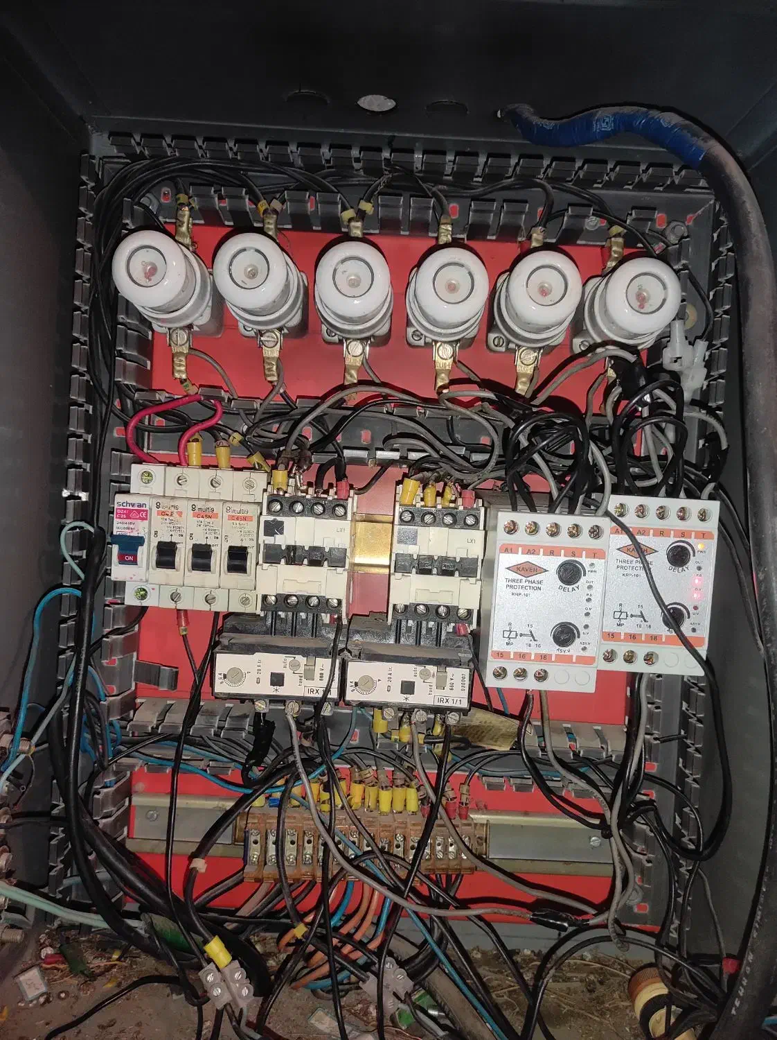 تعمیرات تلفن،آنتن ،آیفون وبرق|خدمات پیشه و مهارت|قزوین, |دیوار