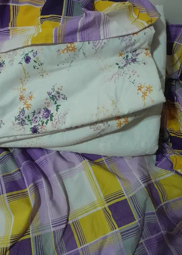 لحاف تشک و پتو مسافرتی دست نخورده|رختخواب، بالش، پتو|بندر انزلی, گلسرخ|دیوار