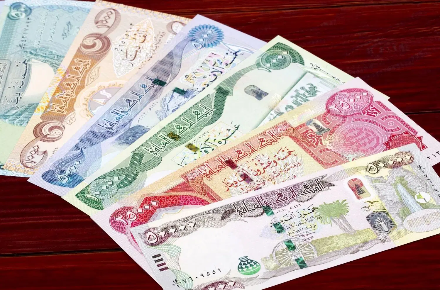 دینار کلکسیونی|کلکسیون سکه، تمبر، اسکناس|قم, فرهنگیان و شهربانی|دیوار