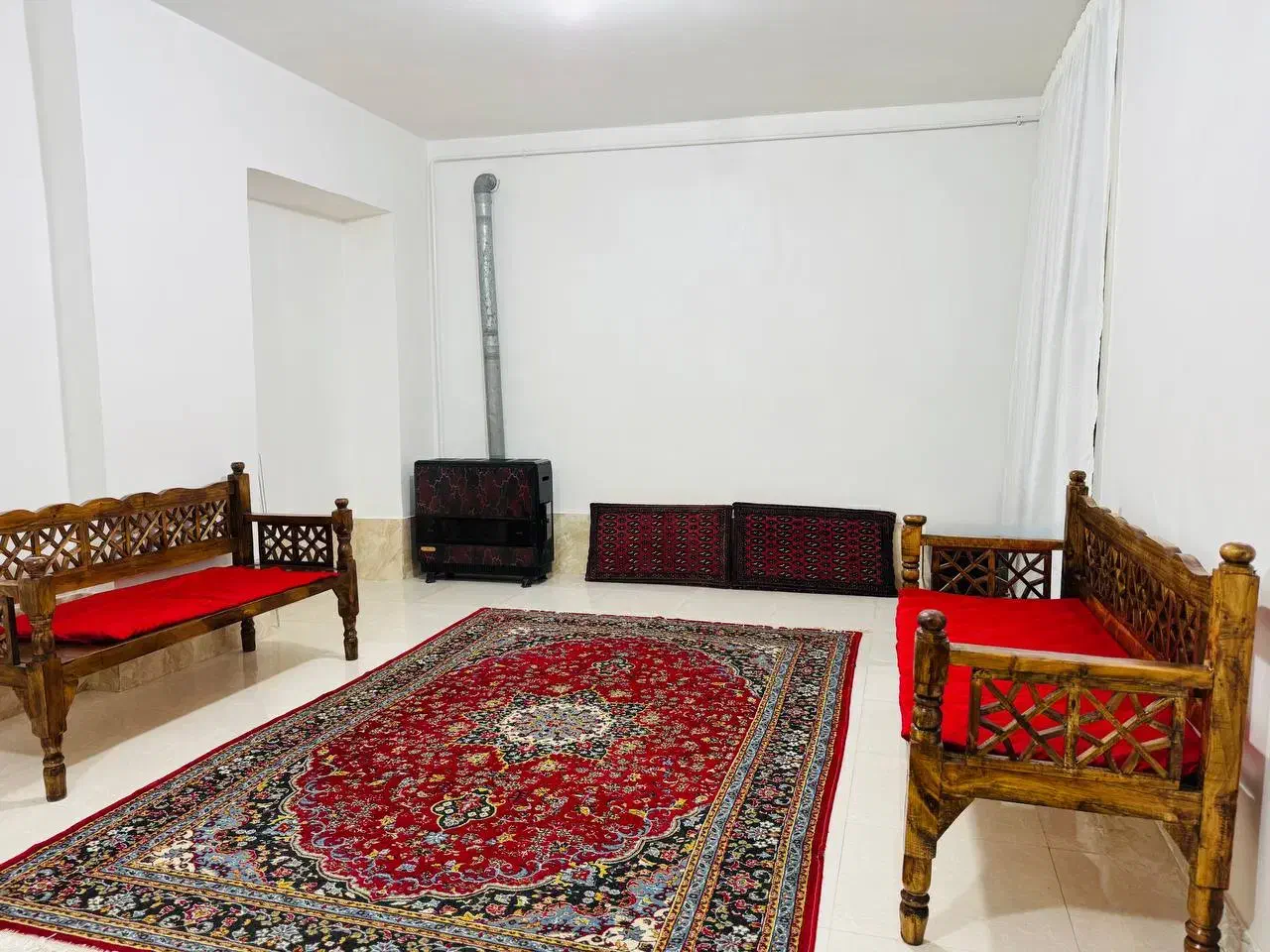 اجاره روزانه ویلا باغ رشت|اجارهٔ کوتاهمدت ویلا و باغ|رشت, شهرک صبا|دیوار