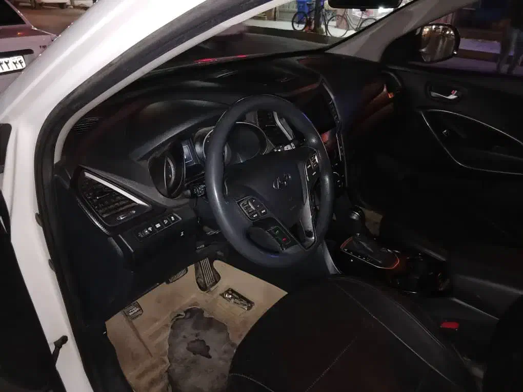 سانتافه ۲۰۱۸ خلیج نیم فول|خودرو سواری و وانت|آبادان, |دیوار