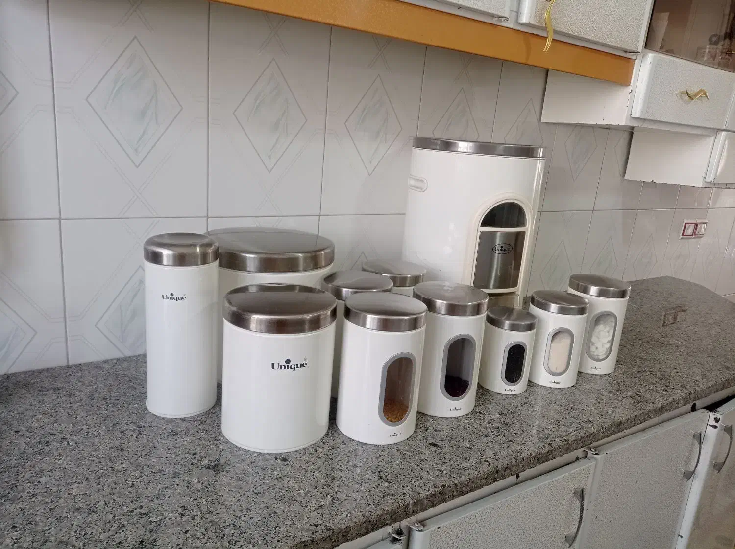 سرویس حبوبات یونیک|ظروف نگهدارنده، پلاستیکی، یکبارمصرف|ملایر, |دیوار