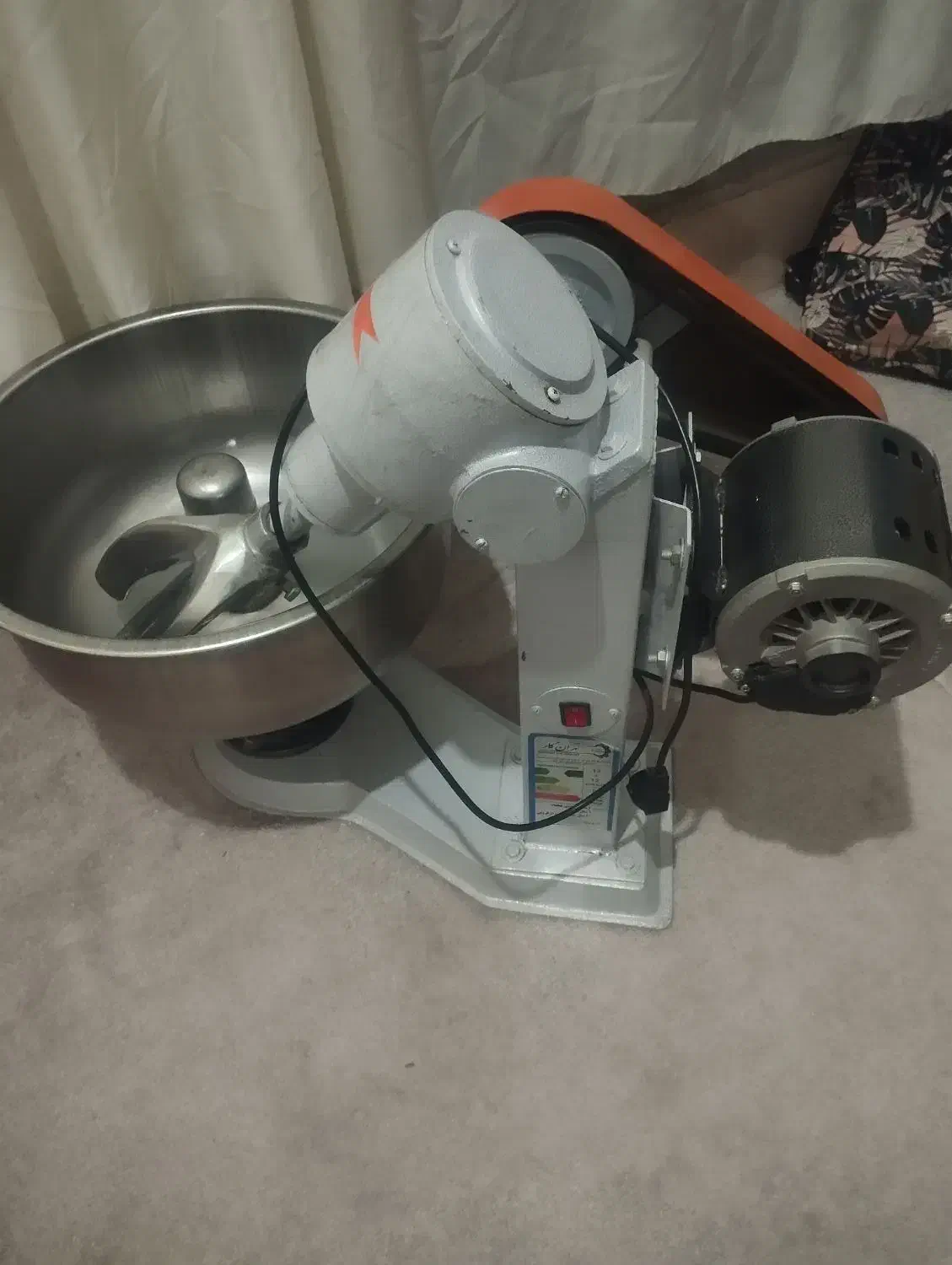 تنور و خمیر کن|کافی‌شاپ و رستوران|قنوات, |دیوار