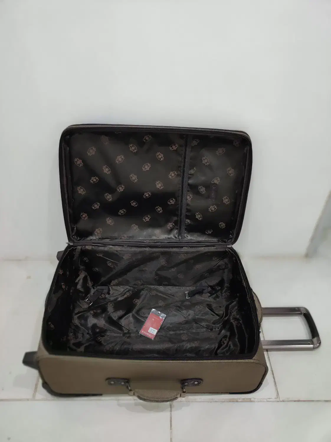 دو سایز چمدان نو خارجی|کیف، کفش، کمربند|سبزوار, پاسداران|دیوار