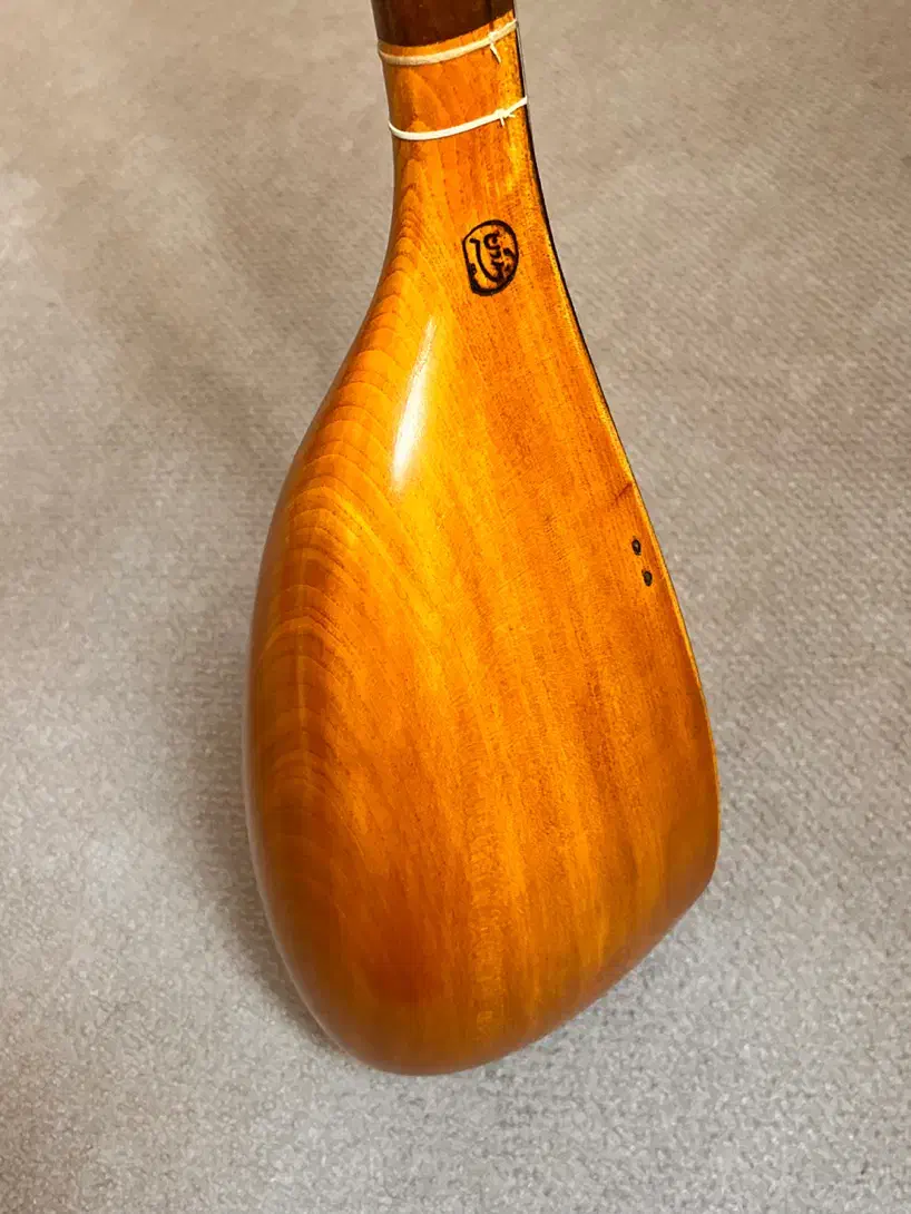 تنبور کاسه تاوی کمالی|سازهای سنتی|تهران, فلسطین (میدان انقلاب)|دیوار