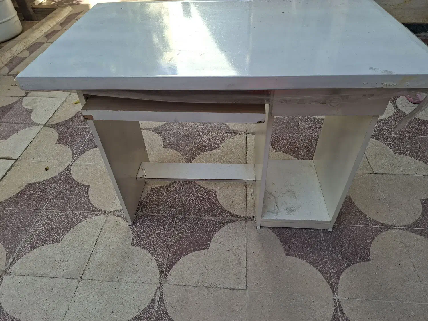 میز تحریر|میز تحریر و کامپیوتر|شیراز, فرگاز|دیوار