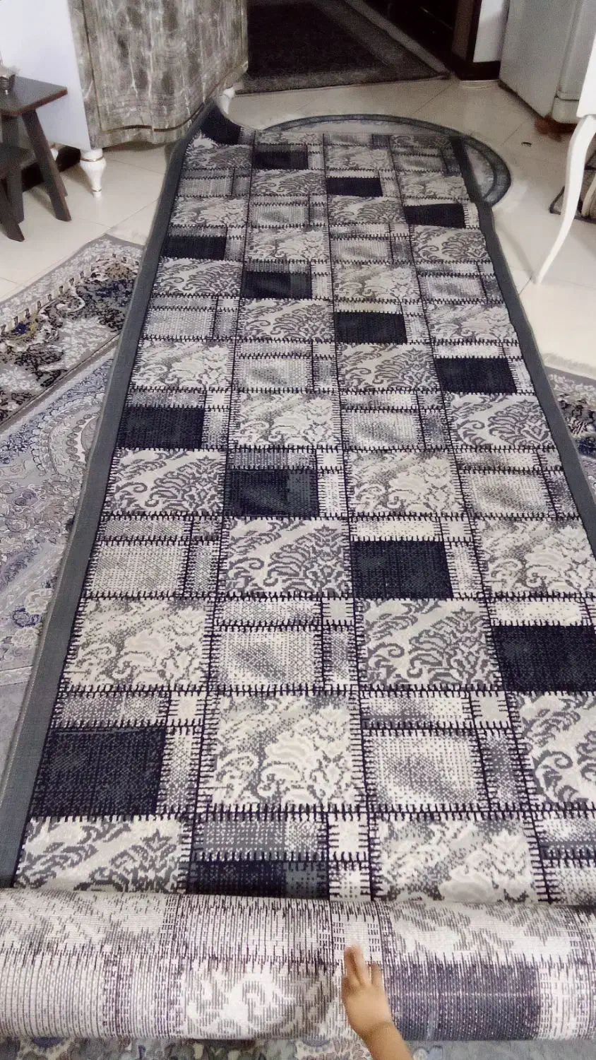 کناره چهل تیکه سالم|فرش|گلبهار, شهر جدید گلبهار|دیوار