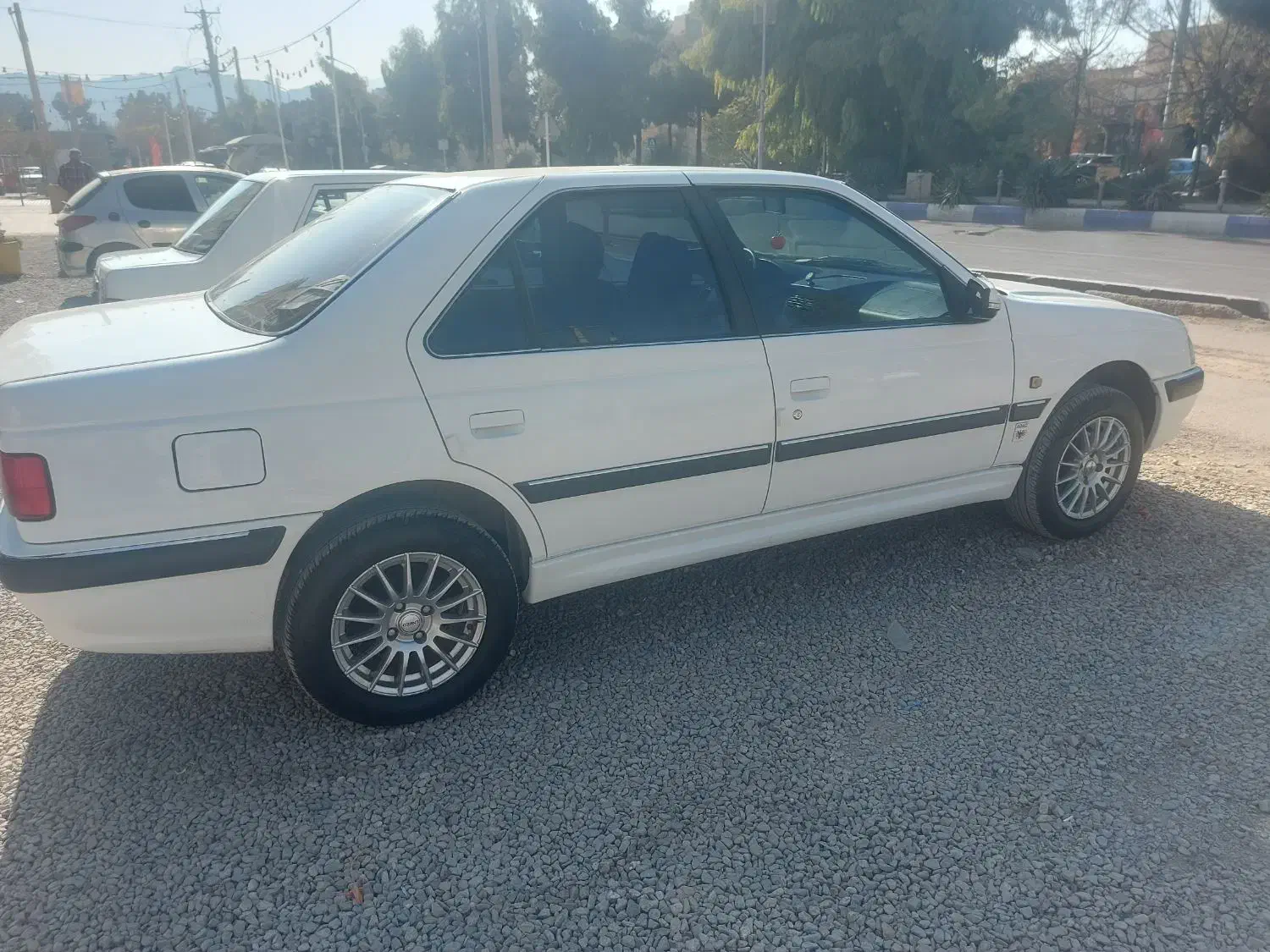 پارس سال۱۴۰۰|خودرو سواری و وانت|اصفهان, بهارستان|دیوار