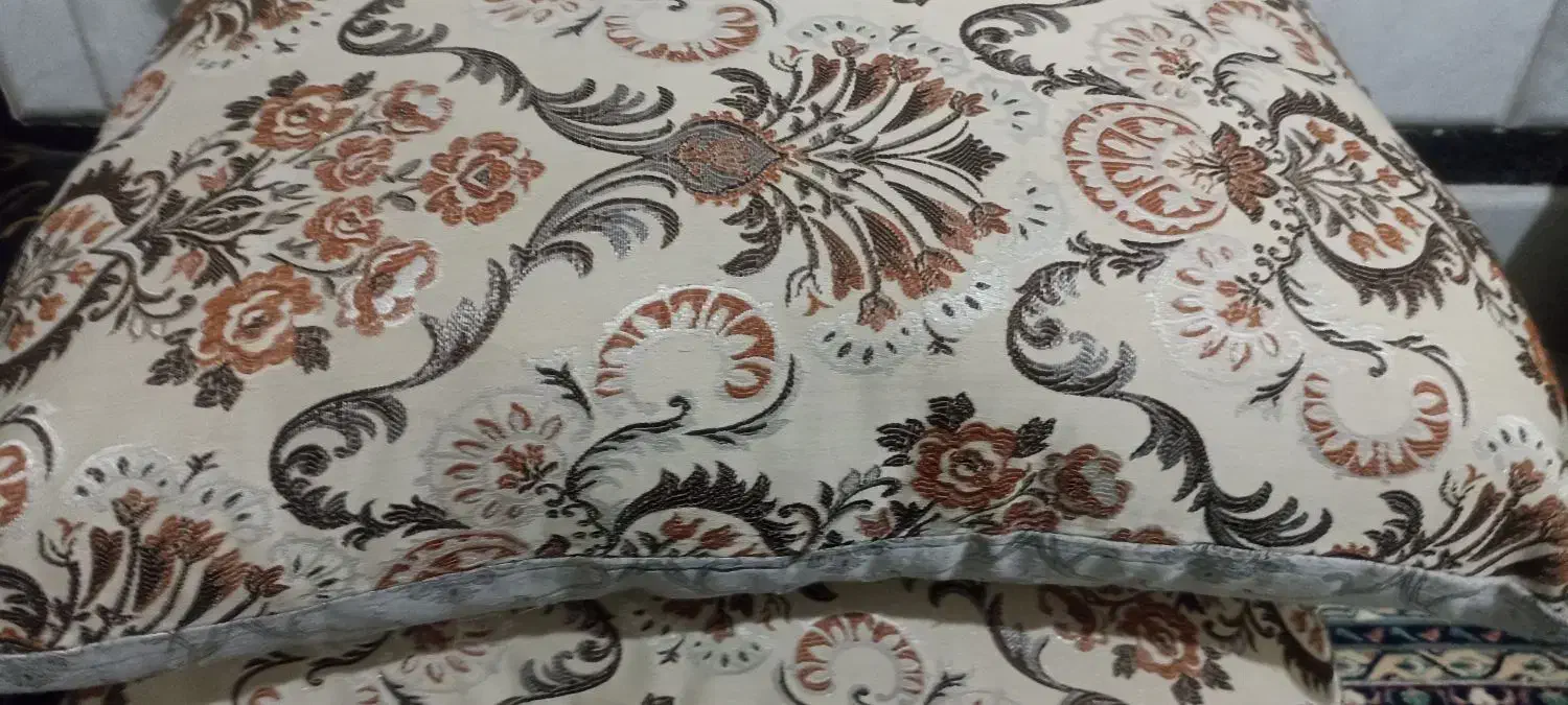 بالشت ب همراه پوش|رختخواب، بالش، پتو|زاهدان, |دیوار