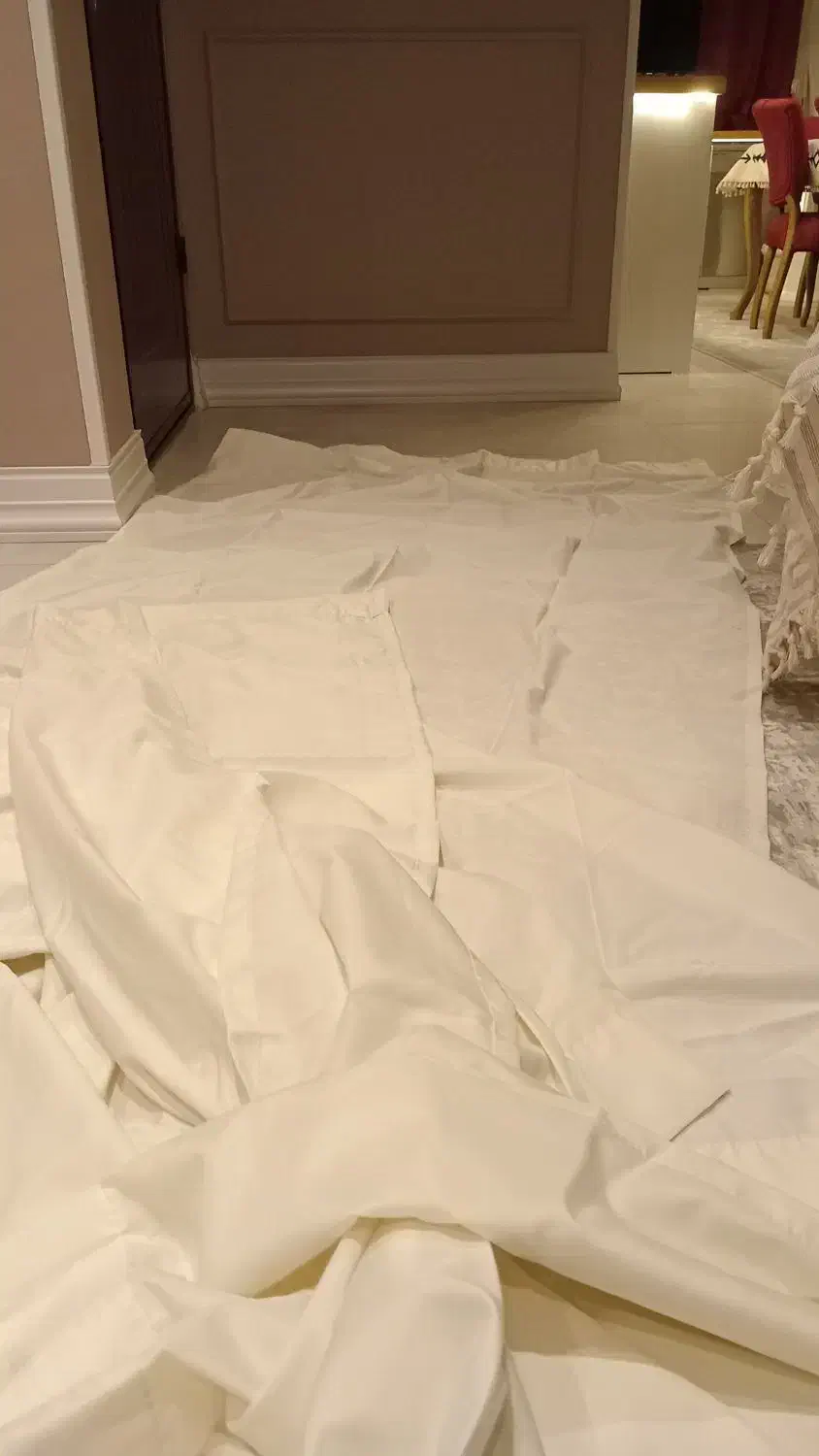 پرده پذیرایی حریر ترک درحد نو ۳ تا بزرگ|پرده، رانر، رومیزی|تهران, اکباتان|دیوار