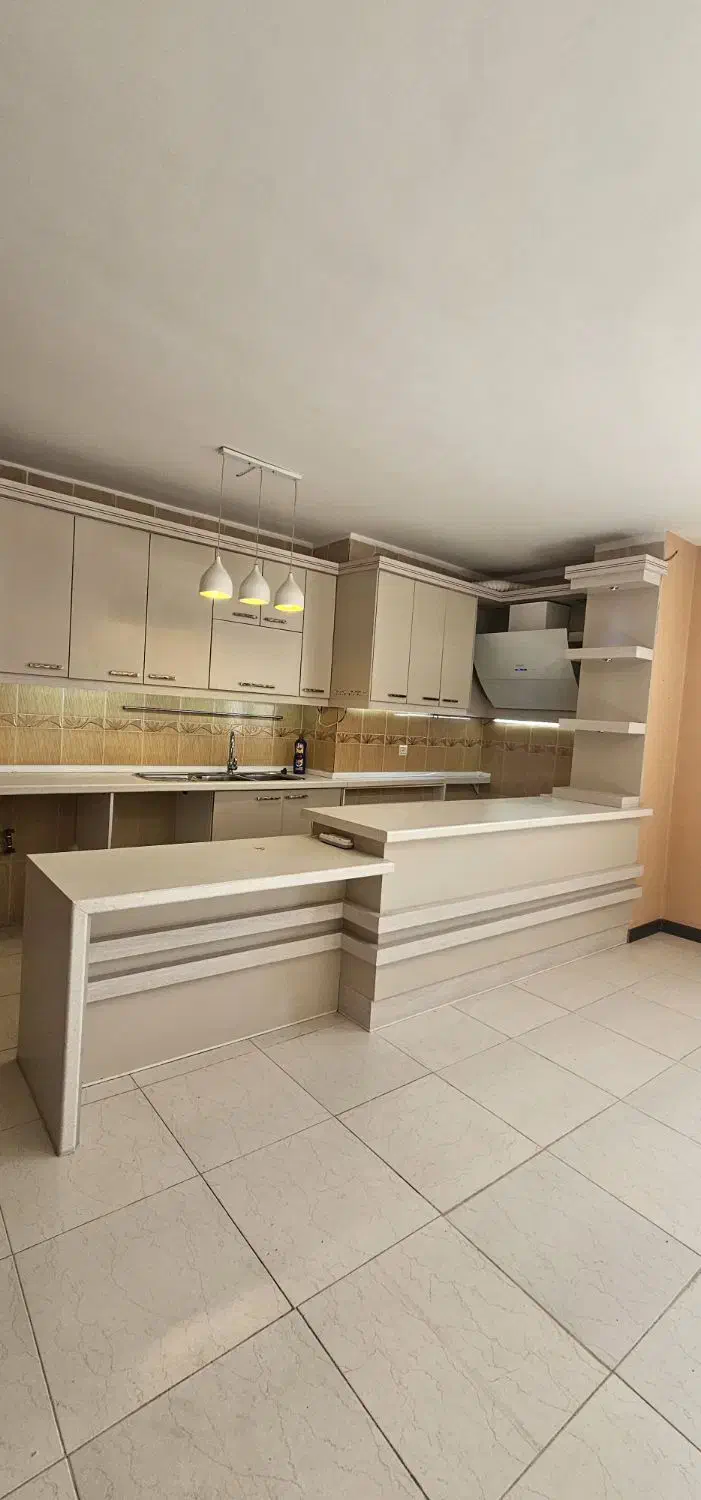 تفکیکی طبقه اول|فروش آپارتمان|اصفهان, بهارستان|دیوار