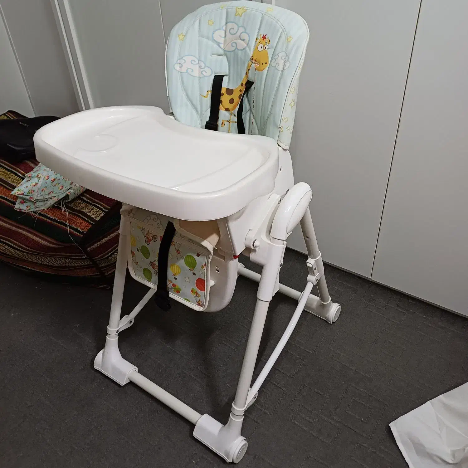 صندلی غذا در حد نو نو|تخت و صندلی بچه|اصفهان, همدانیان|دیوار