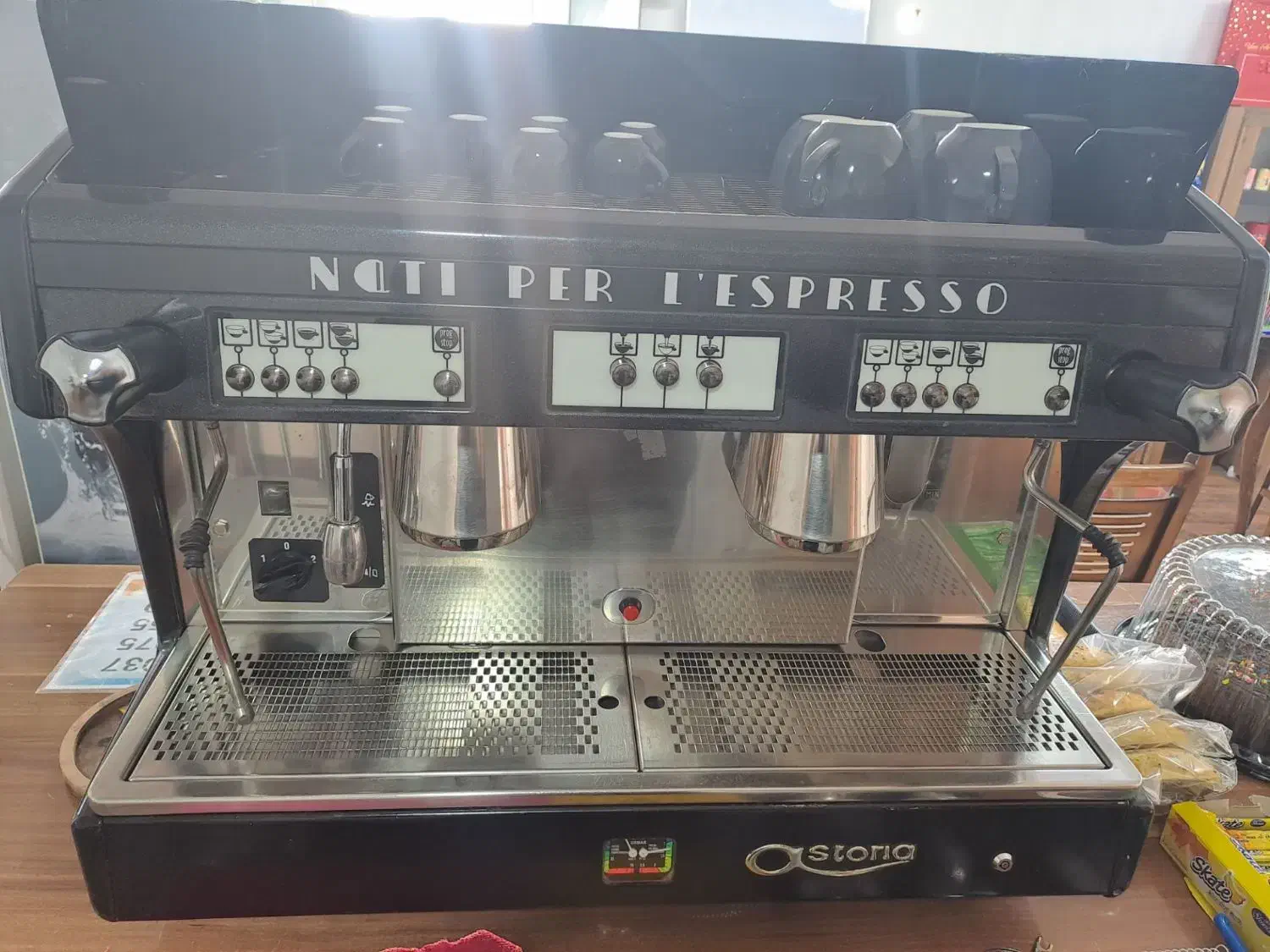 قهوه ساز صنعتی آستوریا|سماور، چایساز، قهوهساز|تربتحیدریه, مسجد جامع|دیوار