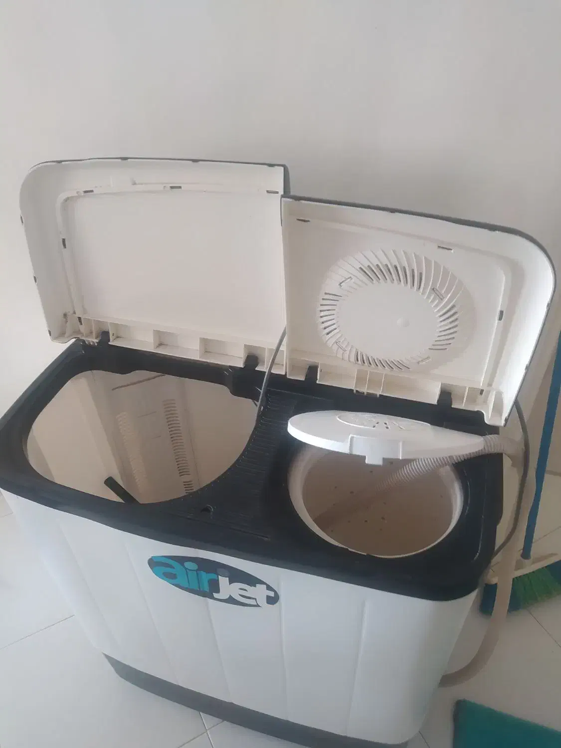 کهنه شور ۶کیلویی|ماشین لباسشویی و خشک‌کن لباس|هشتگرد, فاز ۱ مهستان|دیوار