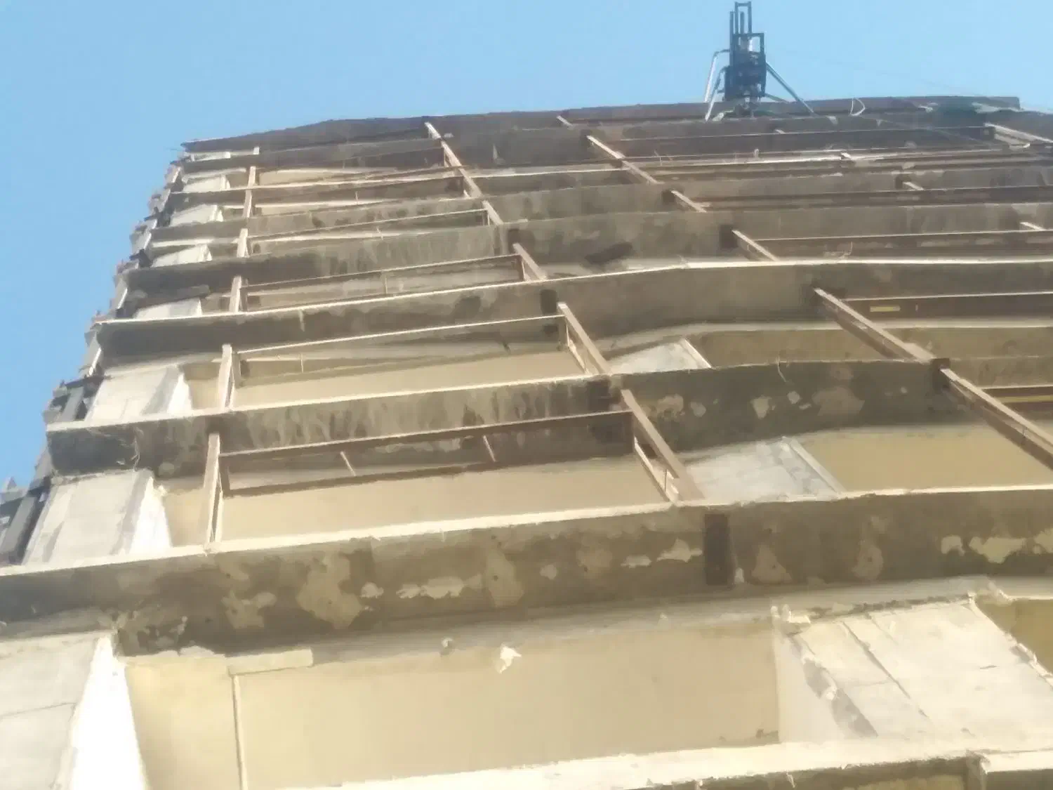 نصب والپست ونعل درگاه دروپنجره منبع آتش‌نشانی و..|خدمات پیشه و مهارت|شیراز, لاله|دیوار