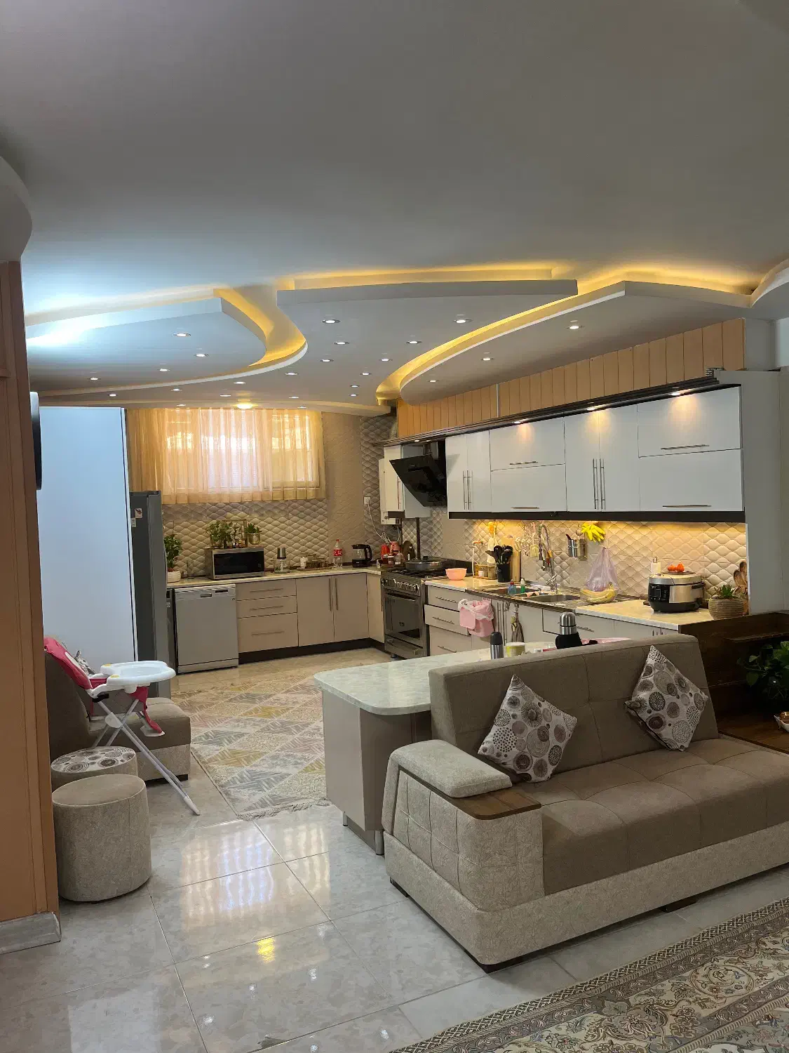 ۱۶۰متر،تک واحد،سه خواب|فروش آپارتمان|اصفهان, ارغوانیه|دیوار