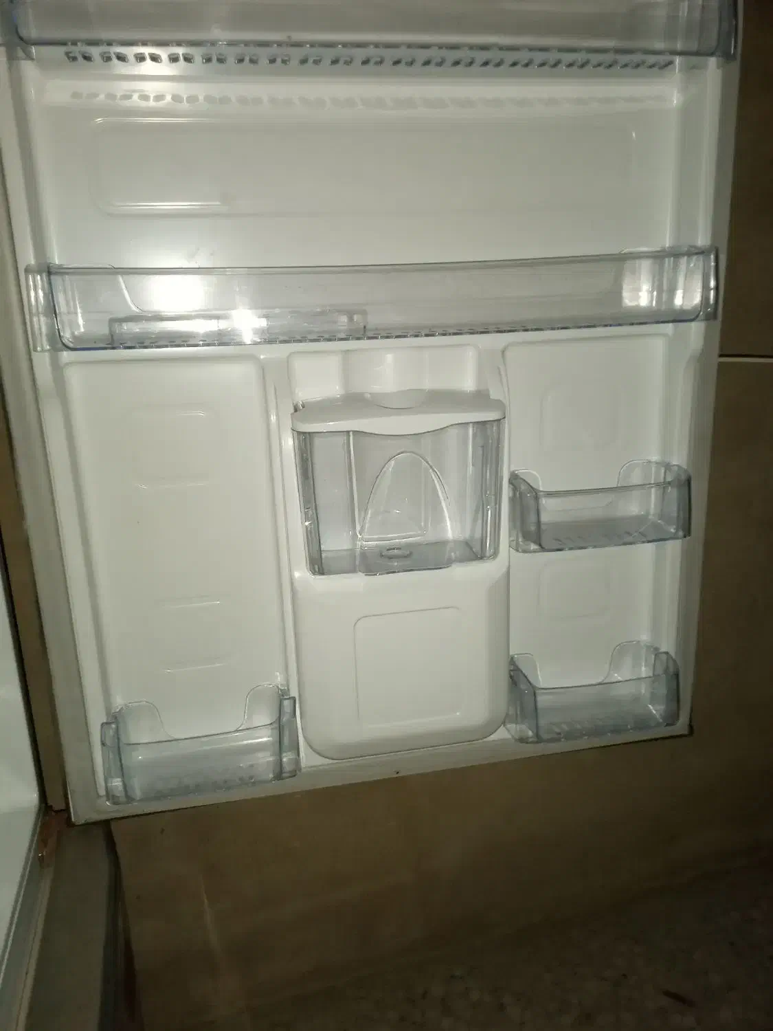 یخچال و فریزر  ۳۰ فوت.renzoo..بدنه استیل .کم کار|یخچال و فریزر|بندرعباس, |دیوار