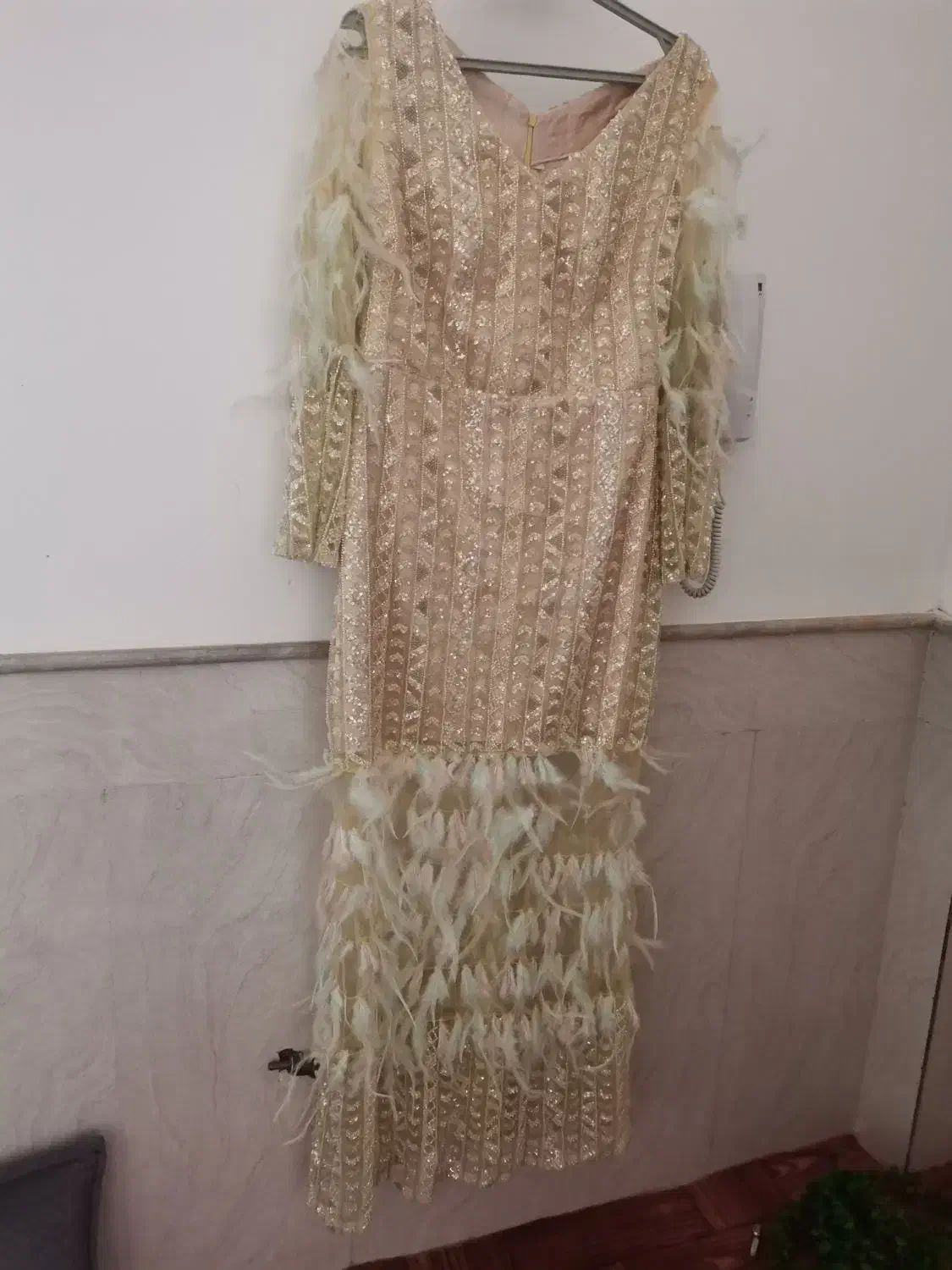 لباس مجلسی طلایی|لباس|قم, بوستان جوان|دیوار