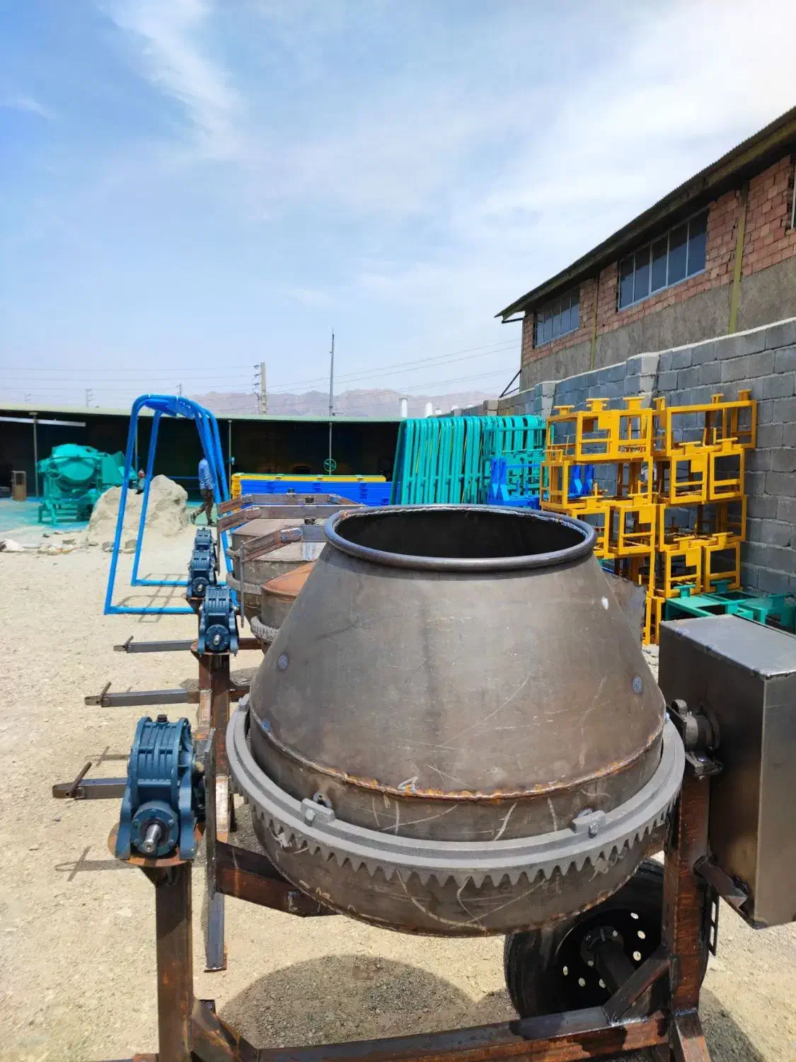 بتونیر میکسر خلاطه|ماشینآلات صنعتی|زاهدان, |دیوار