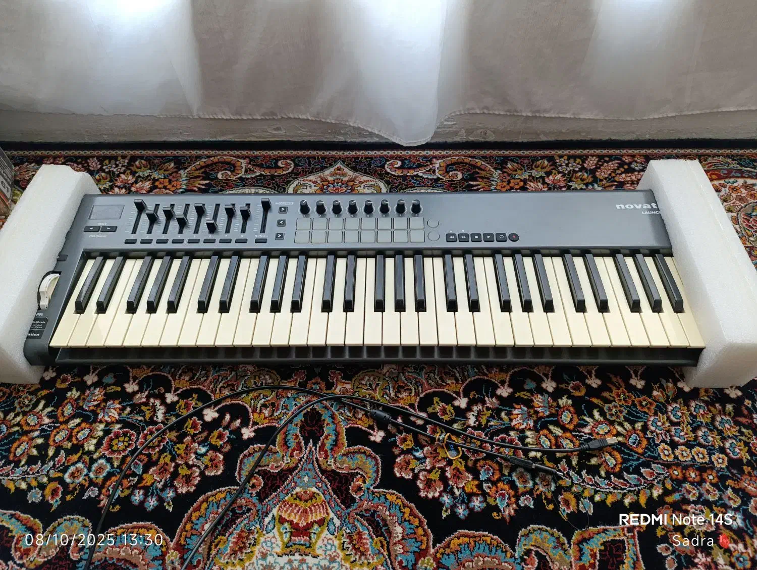 میدی کنترلر novation 61|پیانو، کیبورد، آکاردئون|کرمانشاه, |دیوار