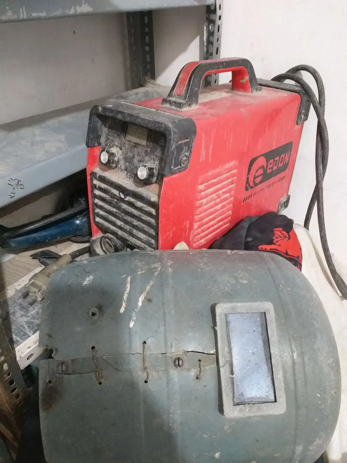 جوشکاری حرفه ای سیار ثابت درزمینه ی حفاظ کشی اسکلت|خدمات پیشه و مهارت|نسیم‌شهر, |دیوار