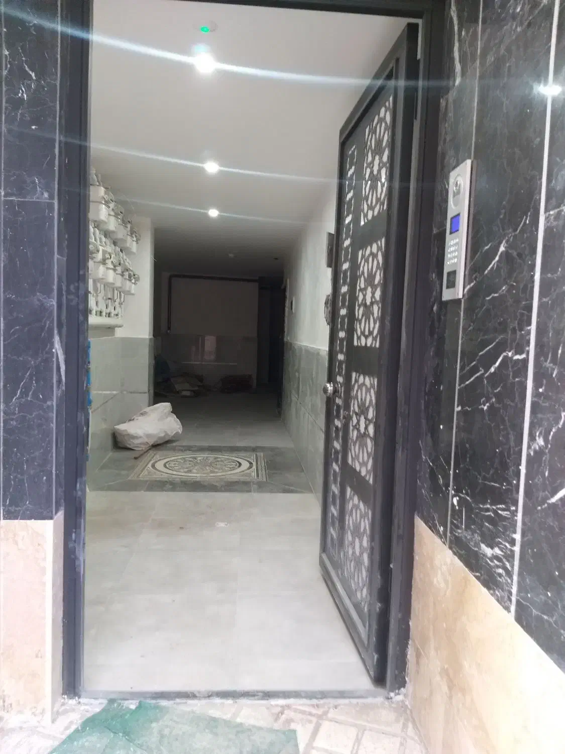 واحد نوساز مرکز شهر ولیعهد|فروش آپارتمان|سنندج, |دیوار